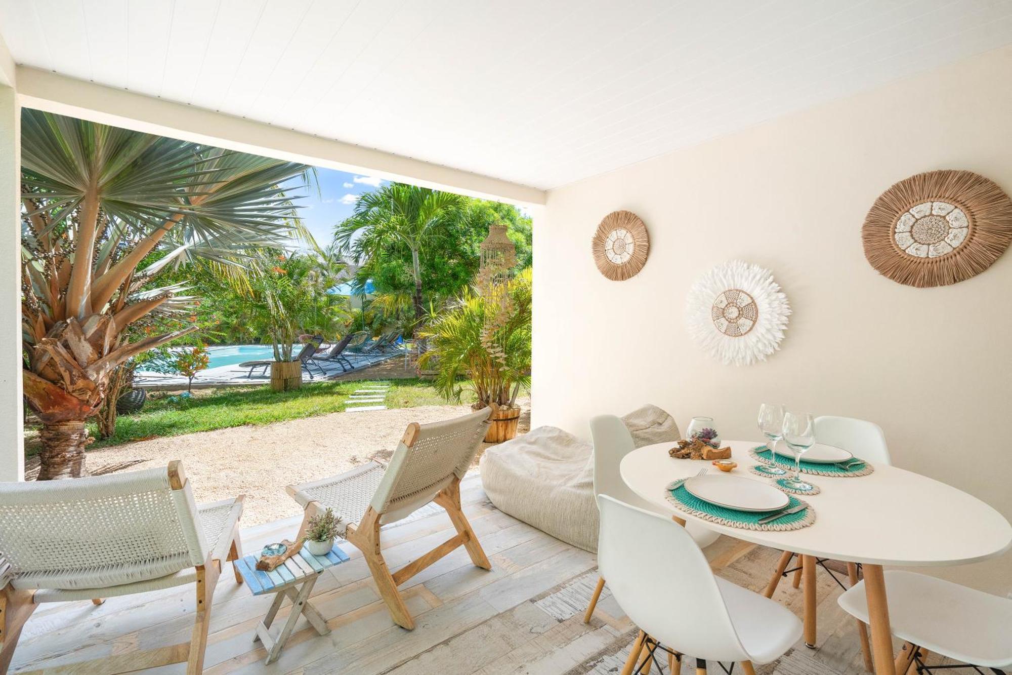 Lakaz Del Sol - Modern And Elegant Apartments With Luxurious Garden, Pool And Barbecue Area - Tourism Permit Certified Tamarin Ngoại thất bức ảnh