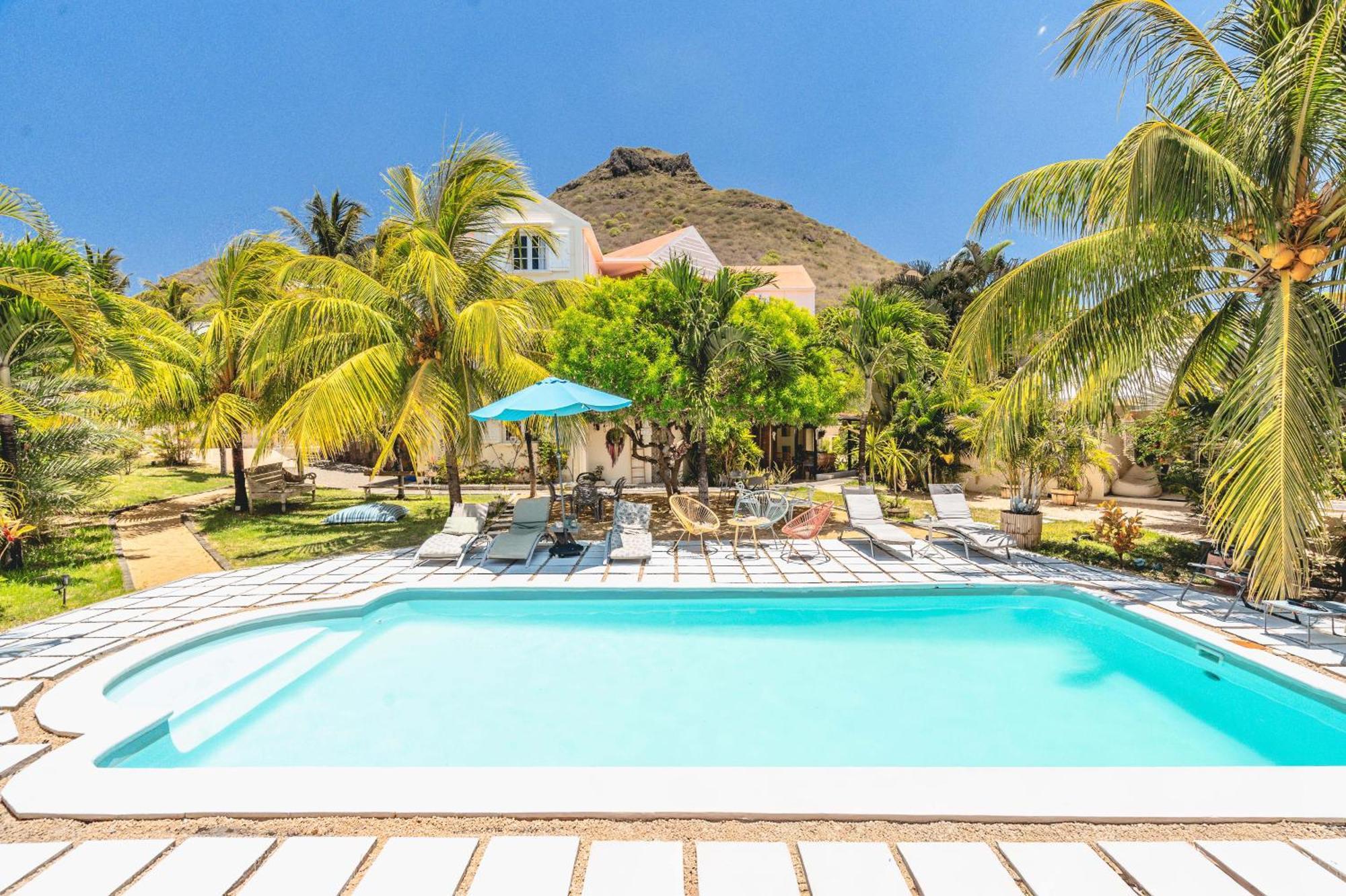 Lakaz Del Sol - Modern And Elegant Apartments With Luxurious Garden, Pool And Barbecue Area - Tourism Permit Certified Tamarin Ngoại thất bức ảnh