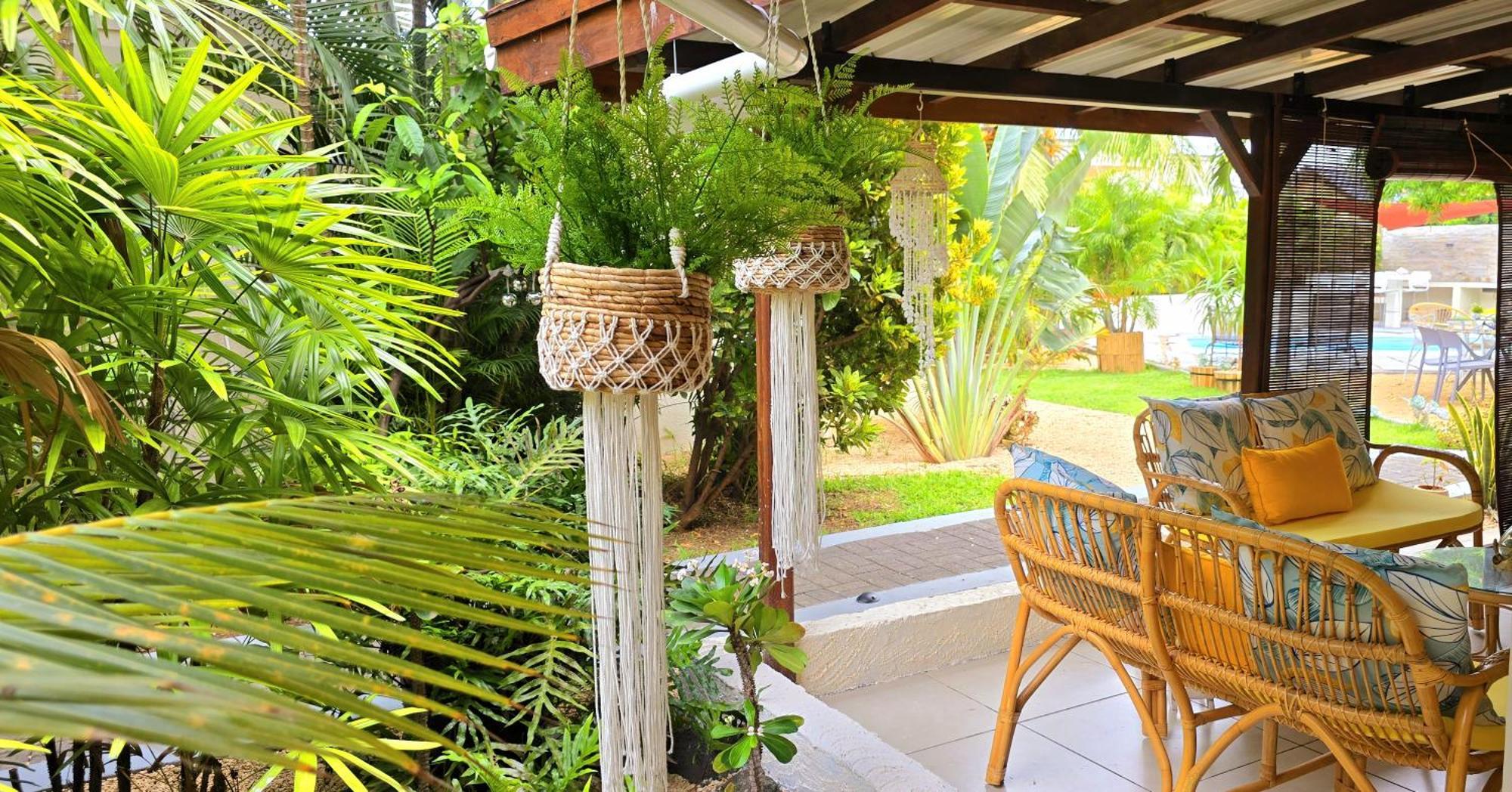 Lakaz Del Sol - Modern And Elegant Apartments With Luxurious Garden, Pool And Barbecue Area - Tourism Permit Certified Tamarin Ngoại thất bức ảnh