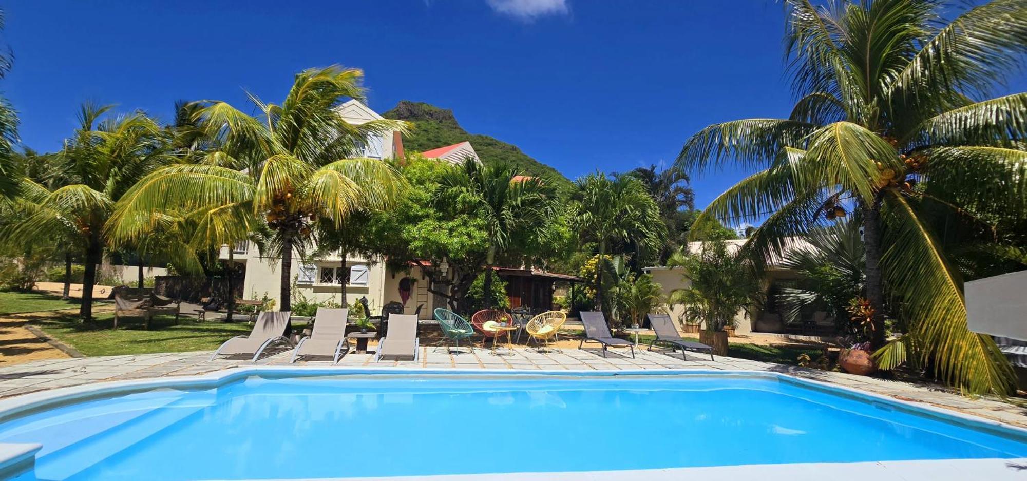 Lakaz Del Sol - Modern And Elegant Apartments With Luxurious Garden, Pool And Barbecue Area - Tourism Permit Certified Tamarin Ngoại thất bức ảnh
